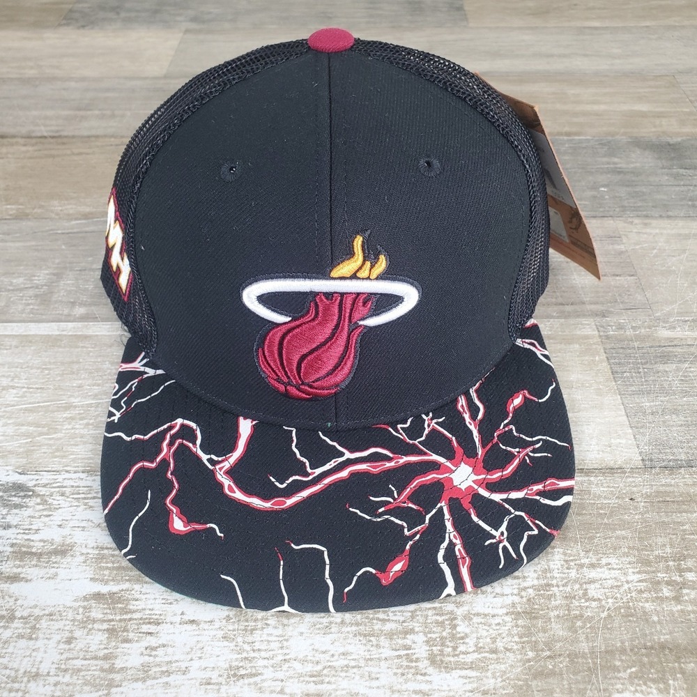 Mitchell‎ & Ness Miami Heat Snapback Hat Storm Season Trucker NBA